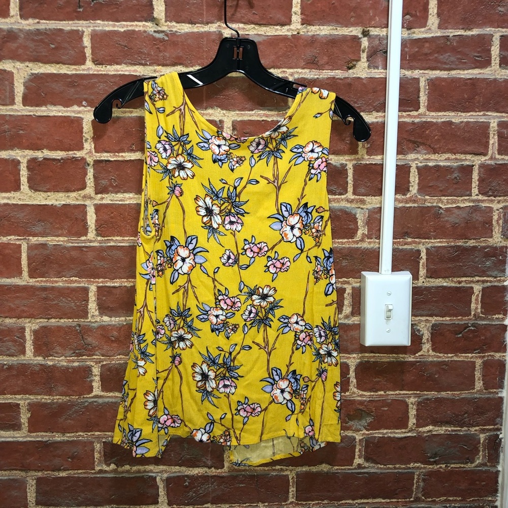 Mustard yellow Floral Tank🌼